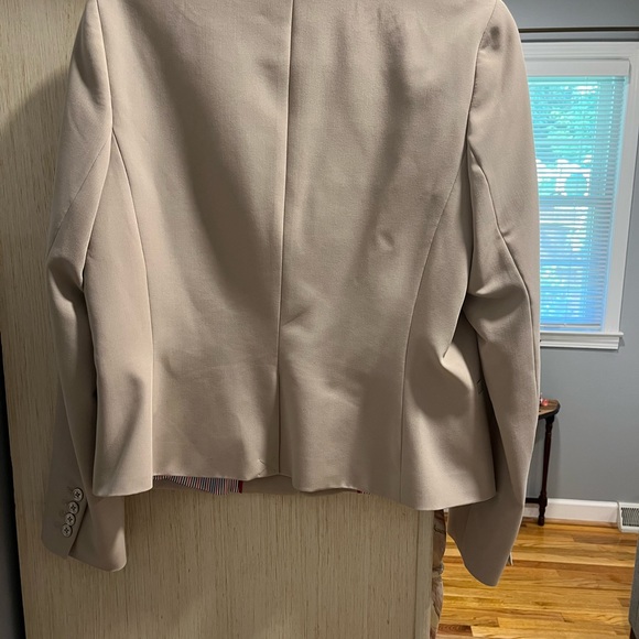 Tommy Hilfiger dressy blazer/suit jacket. - Picture 3 of 4